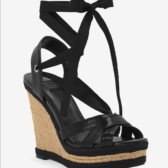 White House Black Market Shoes - WHBM Size 7